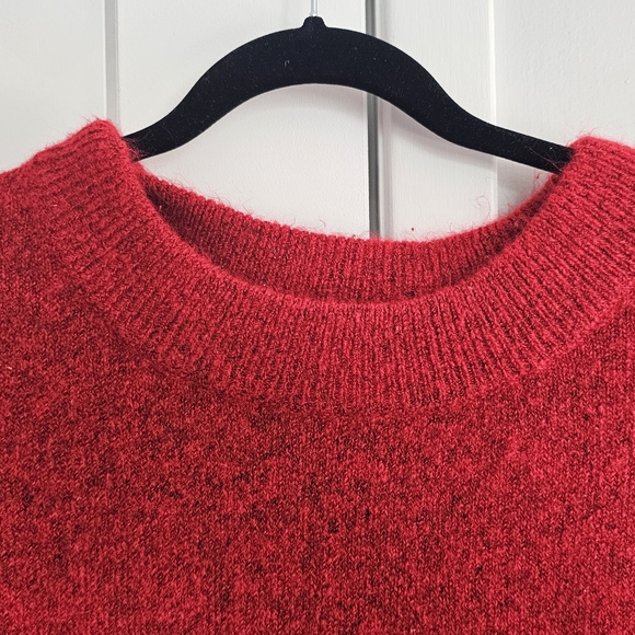 Penningtons POPPY RED Crewneck Sweater with High Side Slits Size 1X - Picture 5 of 11